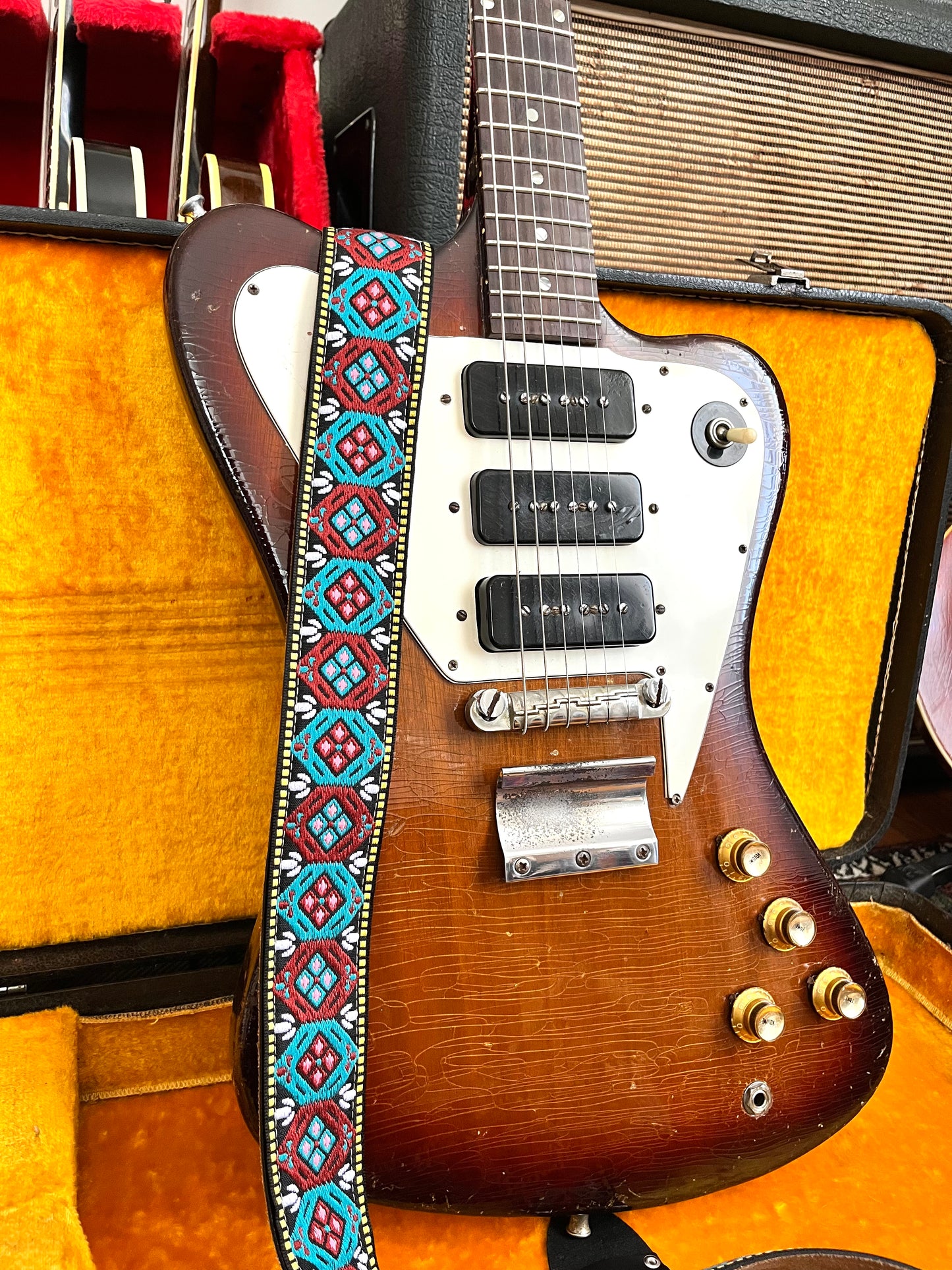 Mauve 'Honeycomb' Guitar/Bass Hippie Strap