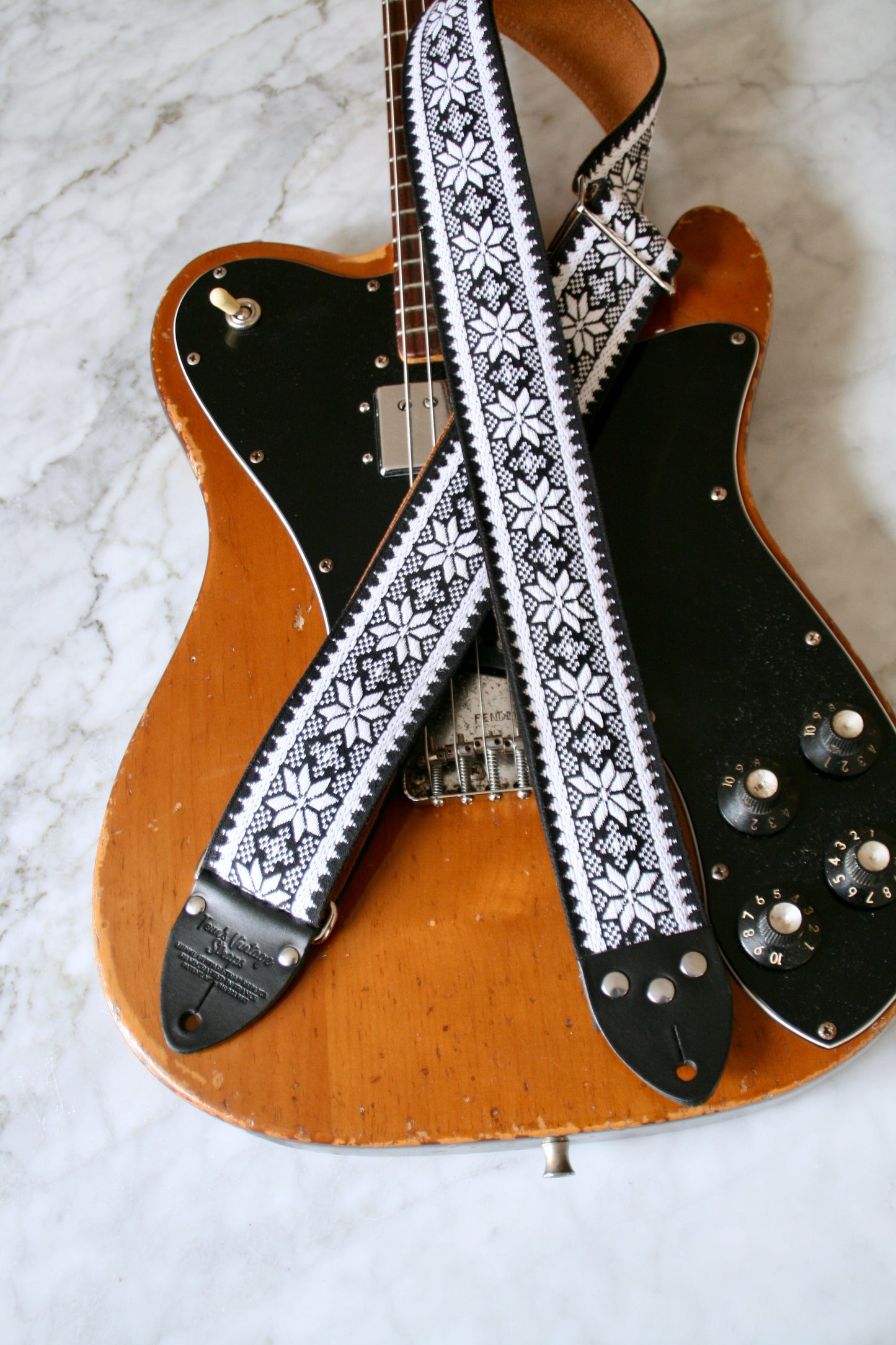 White 'Poinsettia' Guitar/Bass Hippie Strap