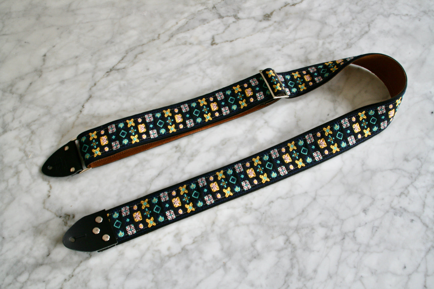 Indigo 'Woodstock' Guitar Bass Hippie Strap