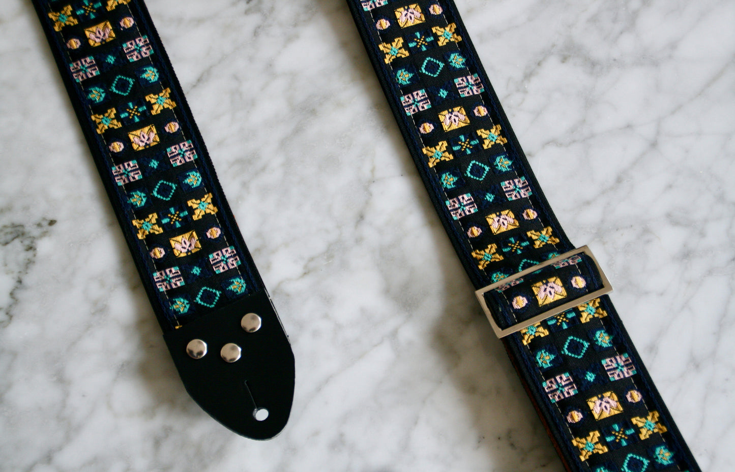 Indigo 'Woodstock' Guitar Bass Hippie Strap