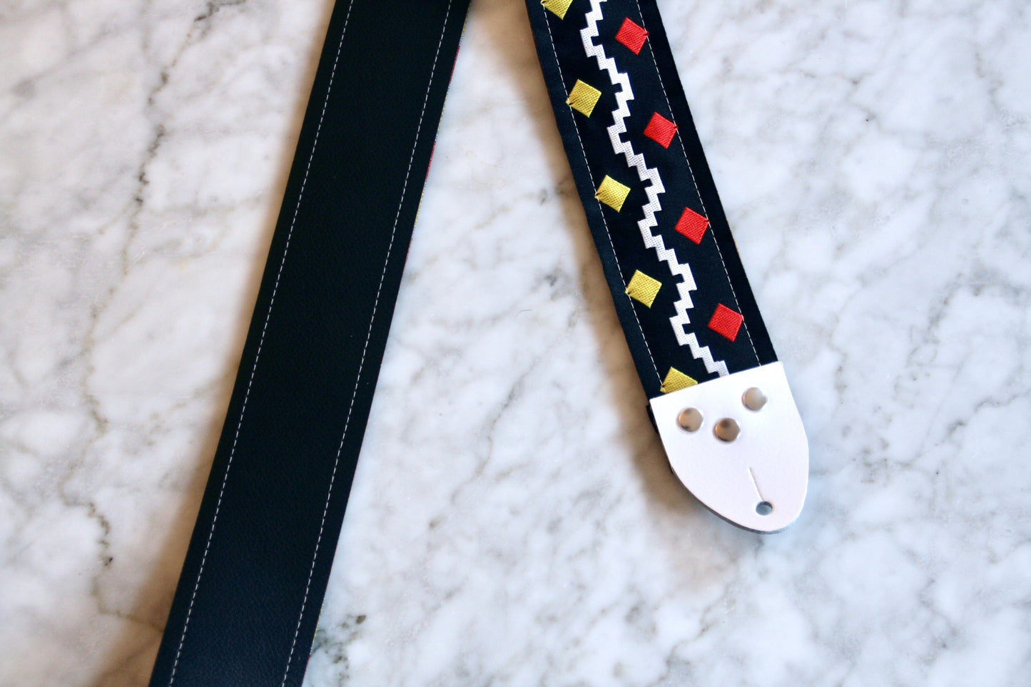 Macca ' Guitar/Bass Hippie Strap