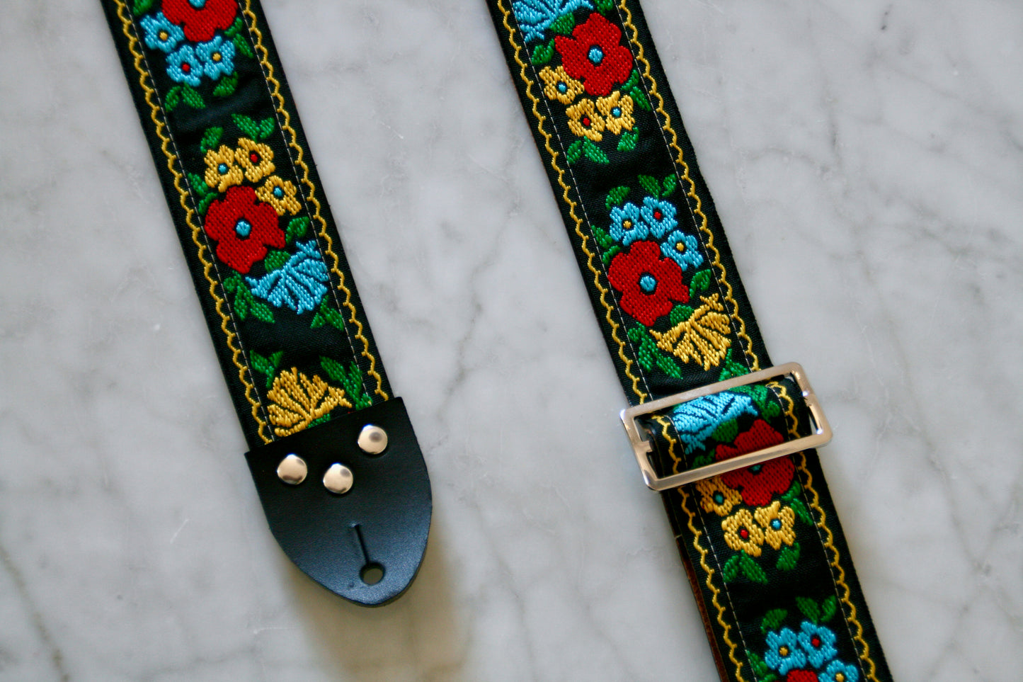 Dahlia' Guitar/Bass Hippie Strap