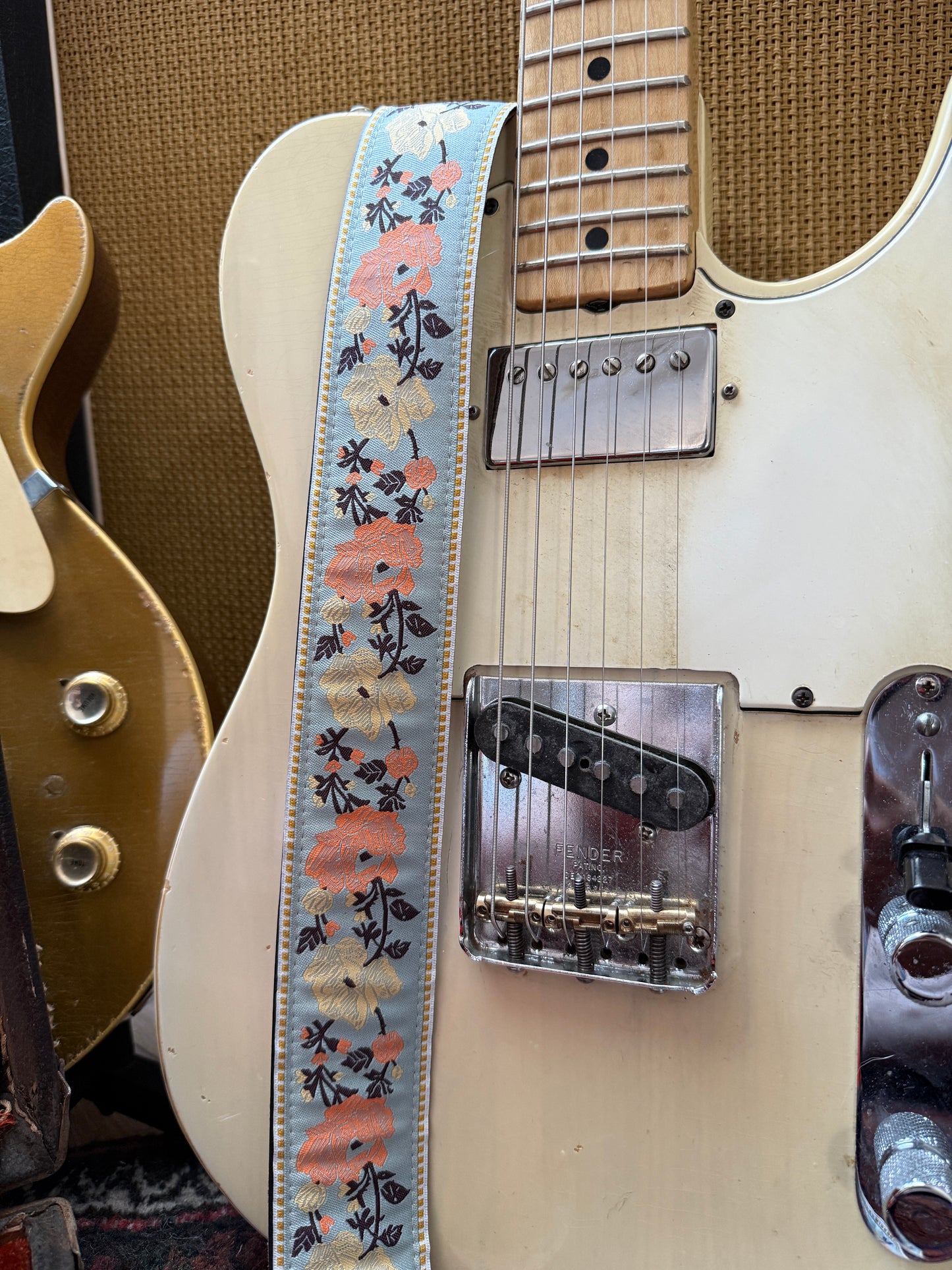 'Rosachi' Guitar/Bass Hippie Strap