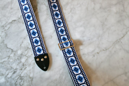 Cobalt 'Pillars' Guitar/Bass Hippie Strap