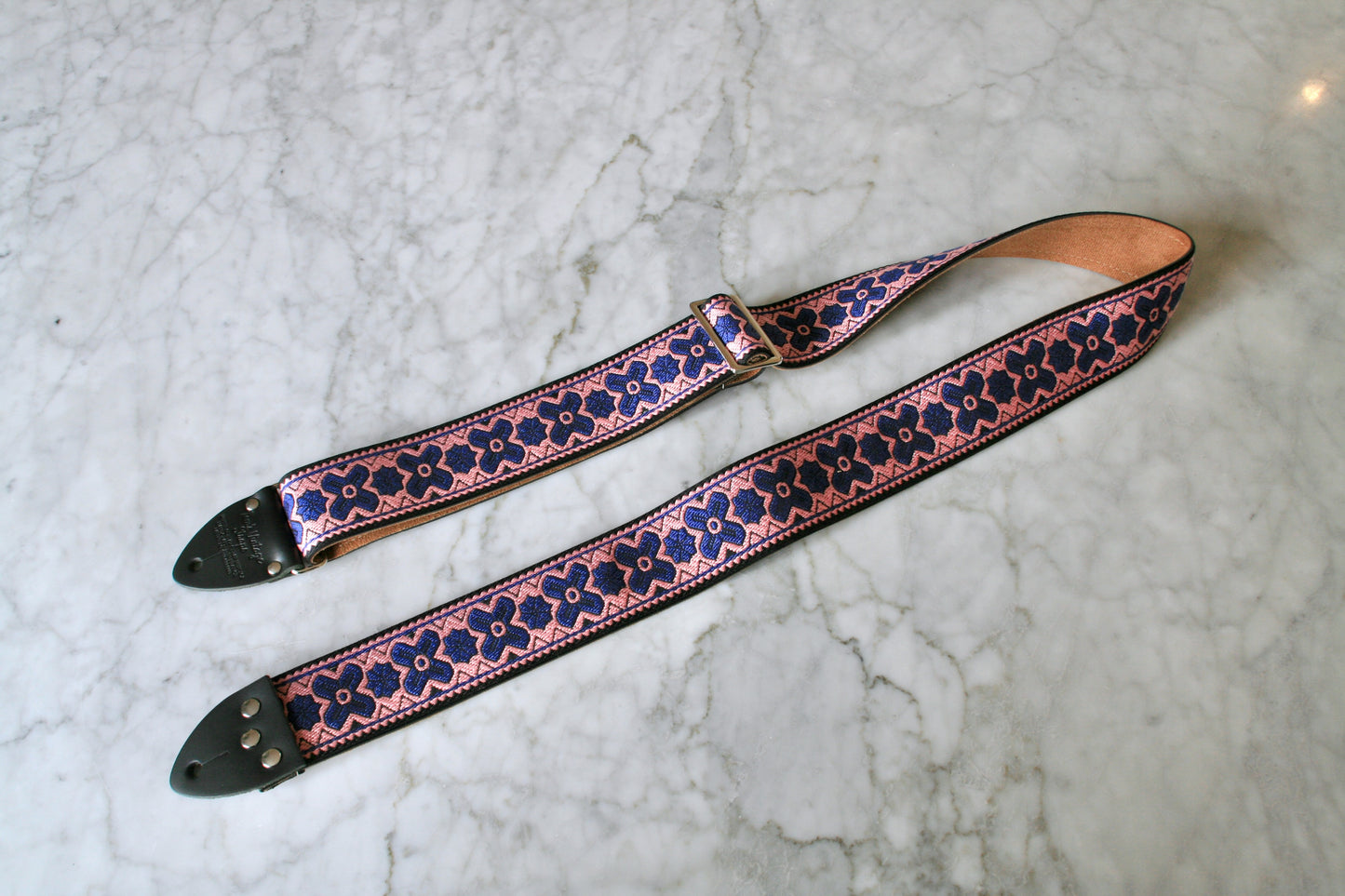Mauve 'Greenwich' Guitar/Bass Hippie Strap
