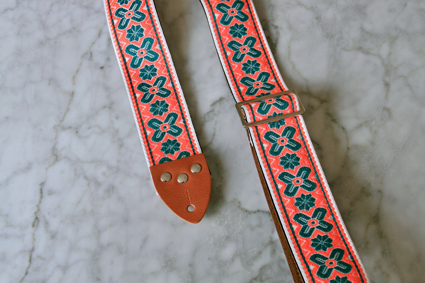 Cardinal 'Greenwich' Guitar/Bass Hippie Strap