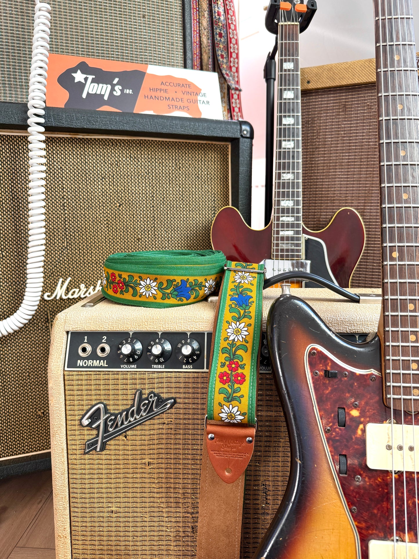 'Blumen' Guitar/Bass Hippie Strap