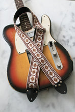 Load image into Gallery viewer, Beige &#39;Pillars&#39; Guitar/Bass Hippie Strap
