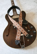 Load image into Gallery viewer, Brown &#39;Beck&#39; Guitar/Bass Hippie Strap
