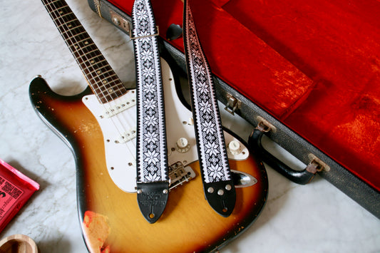 White 'Poinsettia' Guitar/Bass Hippie Strap