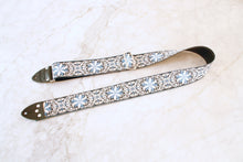 Load image into Gallery viewer, Indigo &#39;Dresden&#39; Guitar/Bass Hippie Strap
