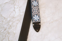 Load image into Gallery viewer, Indigo &#39;Dresden&#39; Guitar/Bass Hippie Strap
