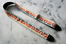 Load image into Gallery viewer, White &#39;California&#39; Guitar/Bass Hippie Strap
