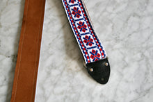 Load image into Gallery viewer, USA &#39;Crossroads&#39; Guitar/Bass Hippie Strap
