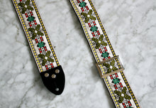 Load image into Gallery viewer, White &#39;Mojave&#39; Guitar/Bass Hippie Strap

