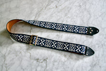 Load image into Gallery viewer, Indigo &#39;Beck&#39; Guitar/Bass Hippie Strap

